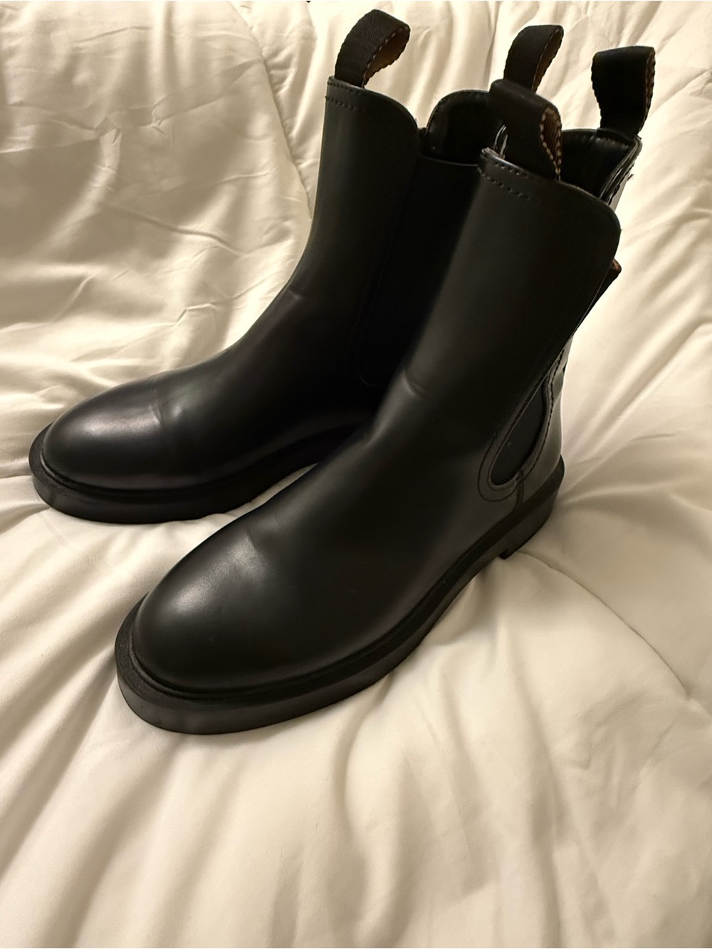 Women’s Black Chelsea Ankle Boots — Sleek Pull-On Booties